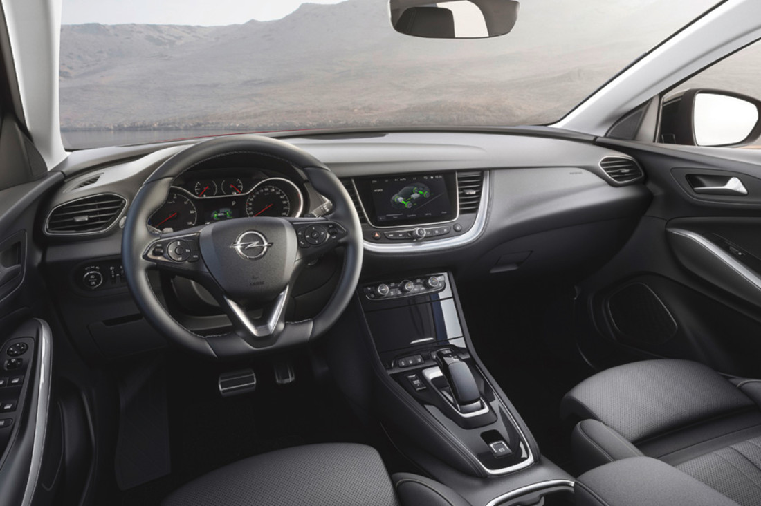 Opel-Grandland-X-Hybrid4 (12).jpg