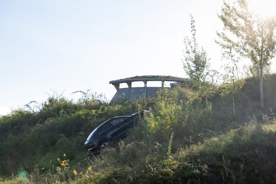 Macan_Offroad_001.jpg