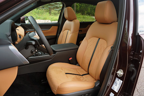 Editorial 2024 mazda cx 90 signature 231003 12 di