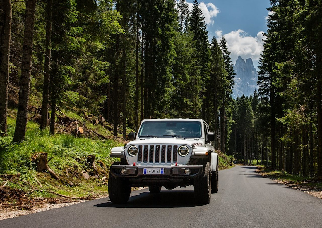 Jeep-Gladiator_EU-Version-2020-1280-17.jpg