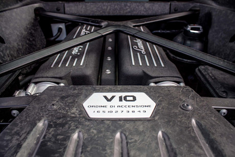 Editorial 20 bm 2016 lamborghini hurac%C3%A1n lp580 2