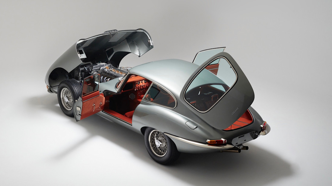 helm-jaguar-e-type_100786340_h.jpg