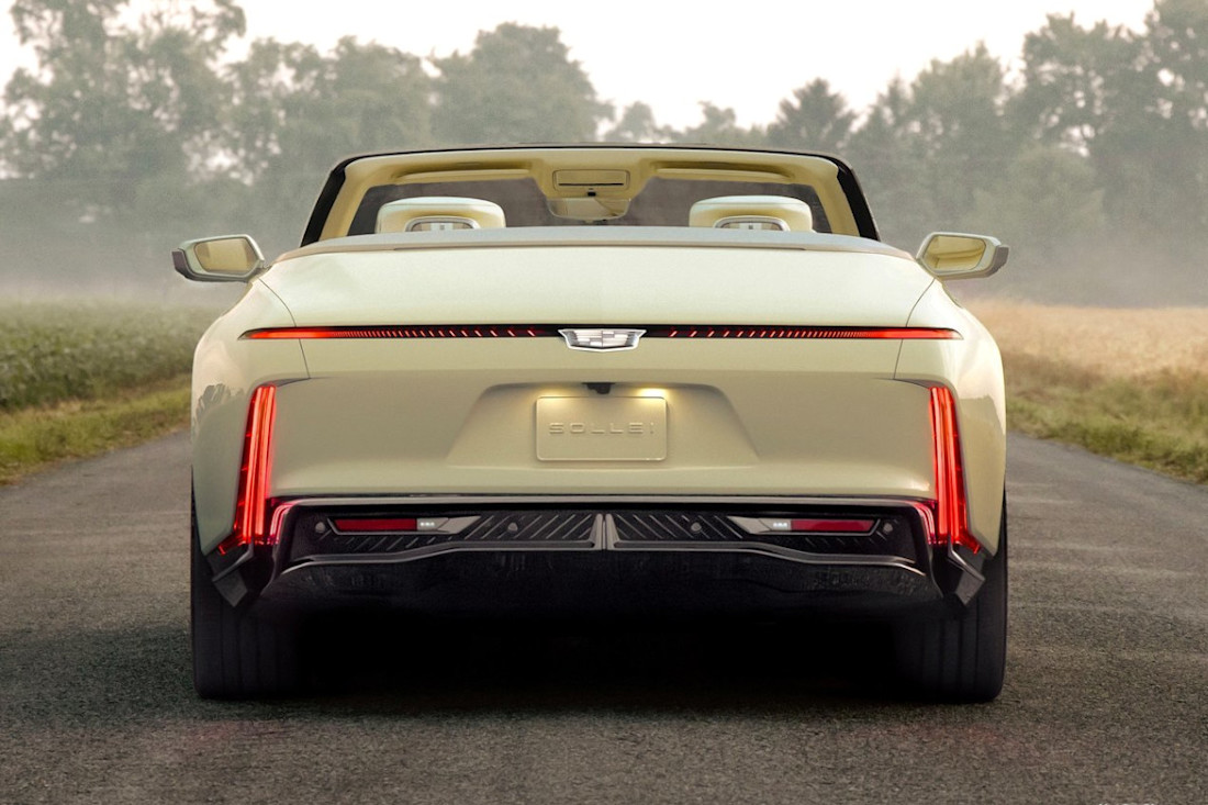 Cadillac-Sollei-Concept-2024 (5).jpg