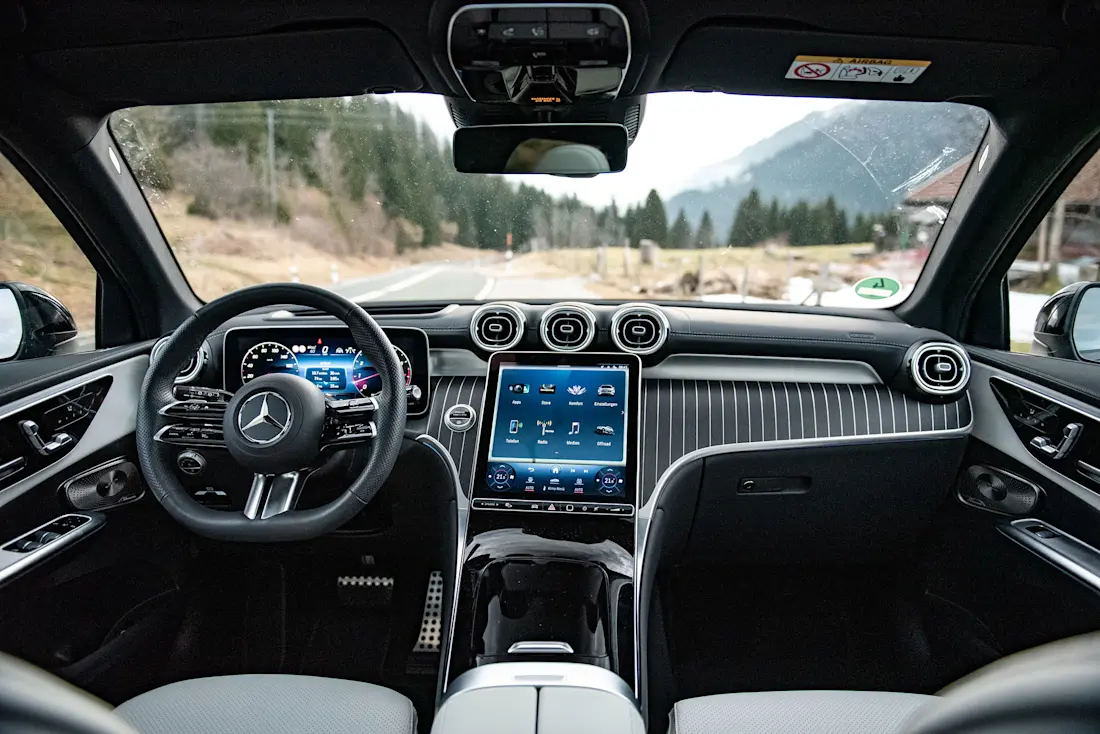 Mercedes-GLC-300-Interior Mercedes-GLC-300-Interior