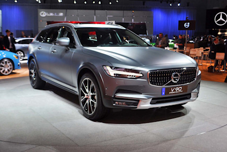Editorial 03c mb volvo v90 cross country