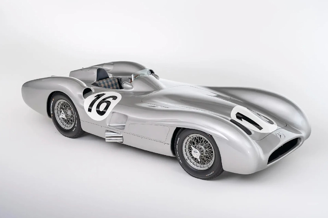 Mercedes-Benz W196R Streamliner F1.jpg