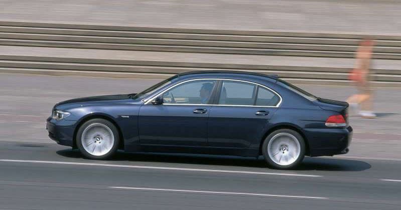 bmw-740-side