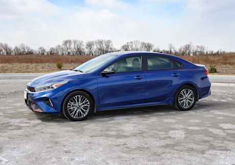 Editorial 2022 kia forte gt line 06 jm