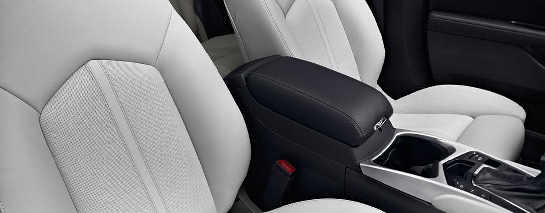 cadillac-srx-l-03