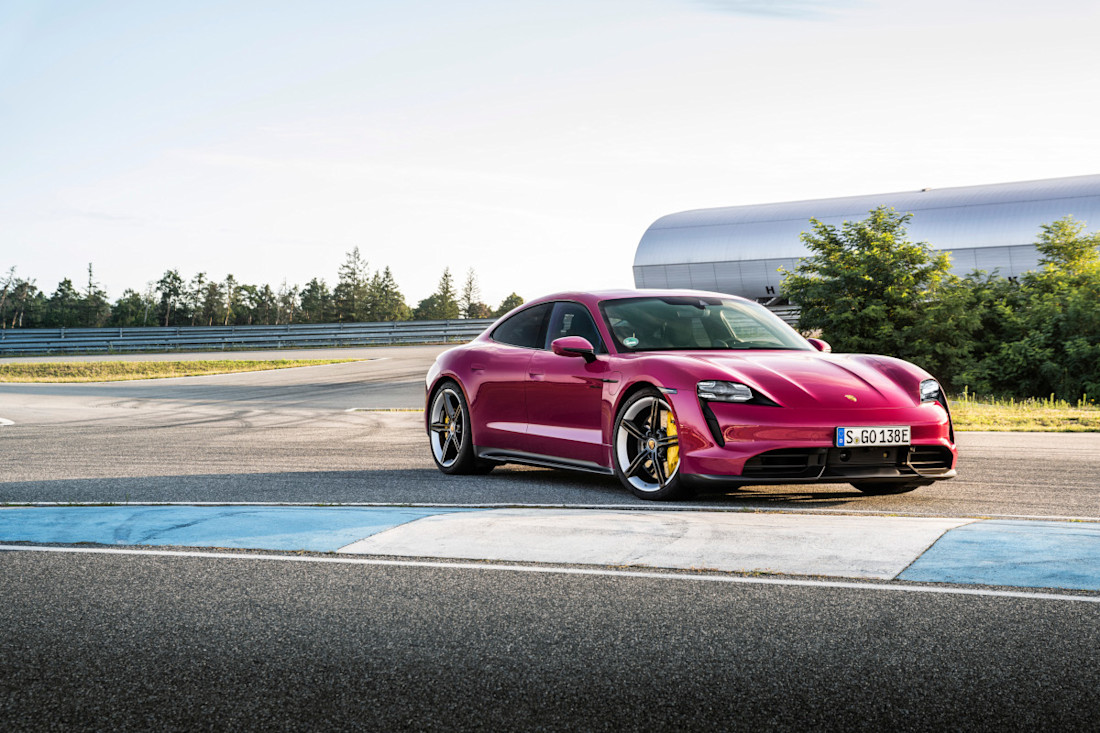Porsche-Taycan-Turbo-S.jpg