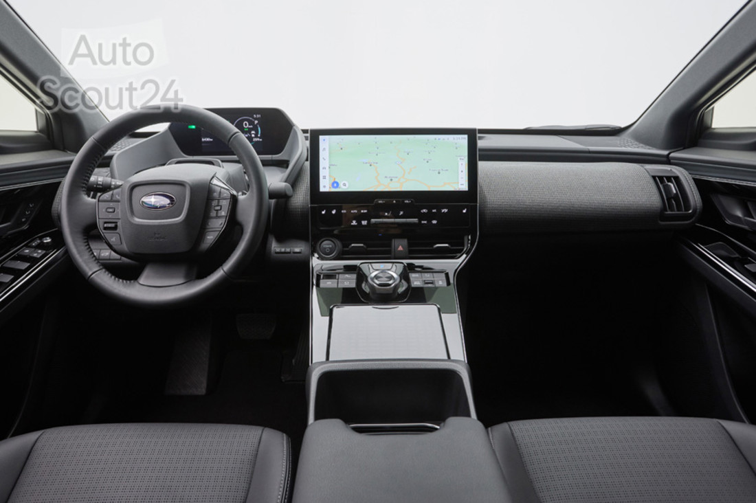 Subaru Solterra_interior (18).jpg