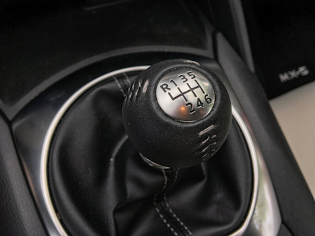 Mazda MX-5 RF GT 2021 : essai routier Body Image