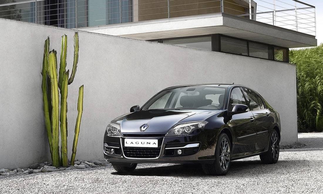 1MFUct0z8p4erTFsyek4qQ-1e00e9ae07c6d9ac679049a0ea55ce0e-Renault-Laguna-2011-1280-02-1100
