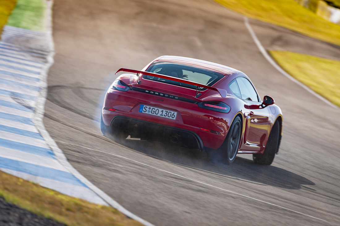 AS24  -Porsche Cayman GT4 (8).jpg