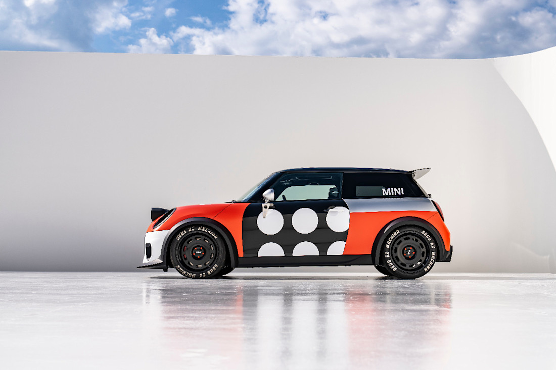 Mini-John-Cooper-Works-Deus-ex-machina-2025 (14).jpg