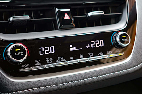 Editorial 2020 toyota corolla hatchback cvt xse 26 jm