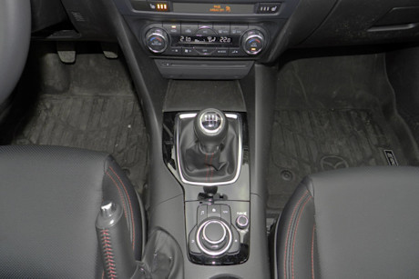 Editorial 2015 mazda3 sport gt jb 24