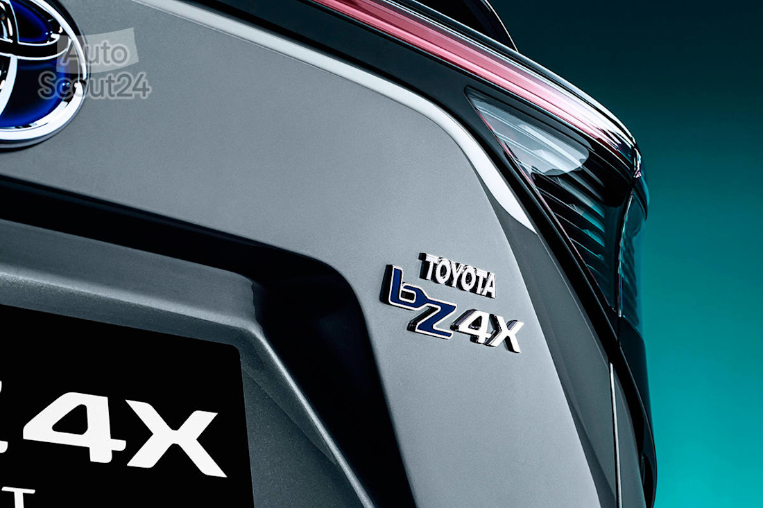 Toyota BZ4X Concept 2021 (3).jpg