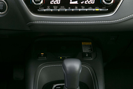 Editorial 2019 toyota corolla hatchback xse 16 jw