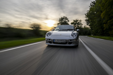 Editorial 1998 porsche 911 turbo s 993 16