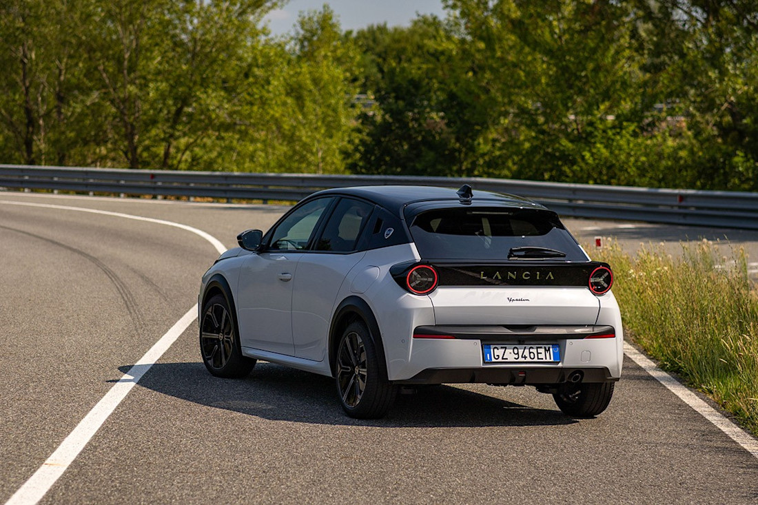 BEBE20250703 Lancia Ypsilon HF Line 02