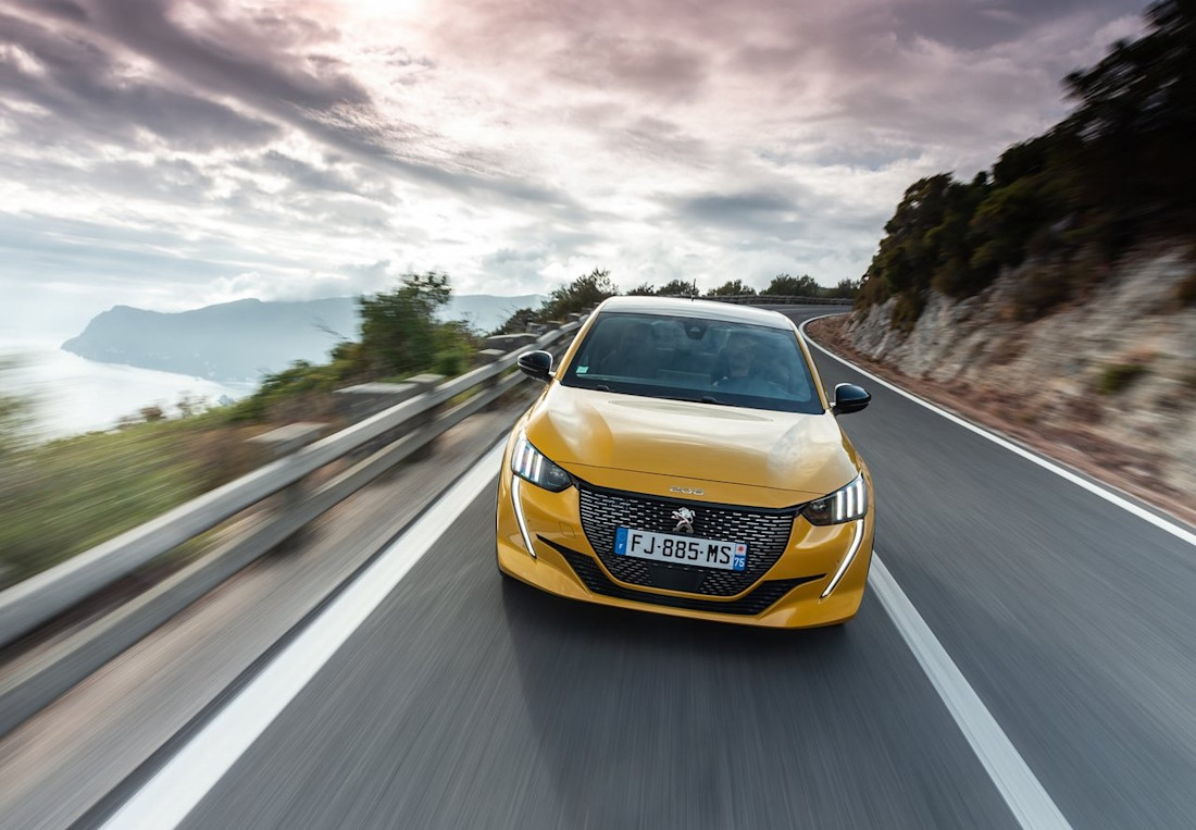 Peugeot-208-2020 6