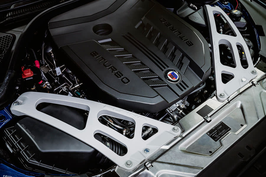 2023-Alpina-B4-60.jpg