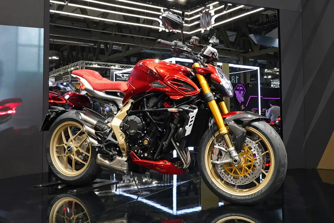 13 eicma-2025 mv-agusta-brutale-serie-oro