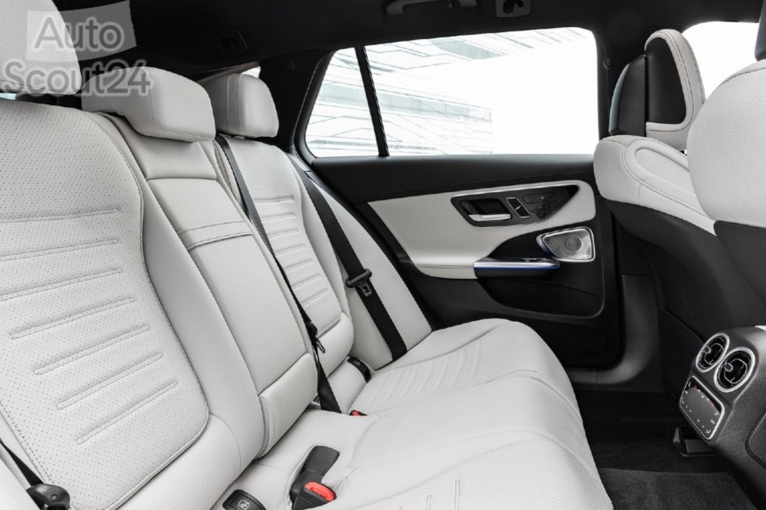 Mercedes-Benz-C-Class_Estate-2022-1280-2c (2).jpg