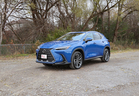 Editorial 2022 lexus nx 450h executive 08 jm