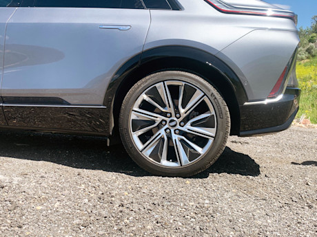 Cadillac Lyriq 2023 : premier essai Image