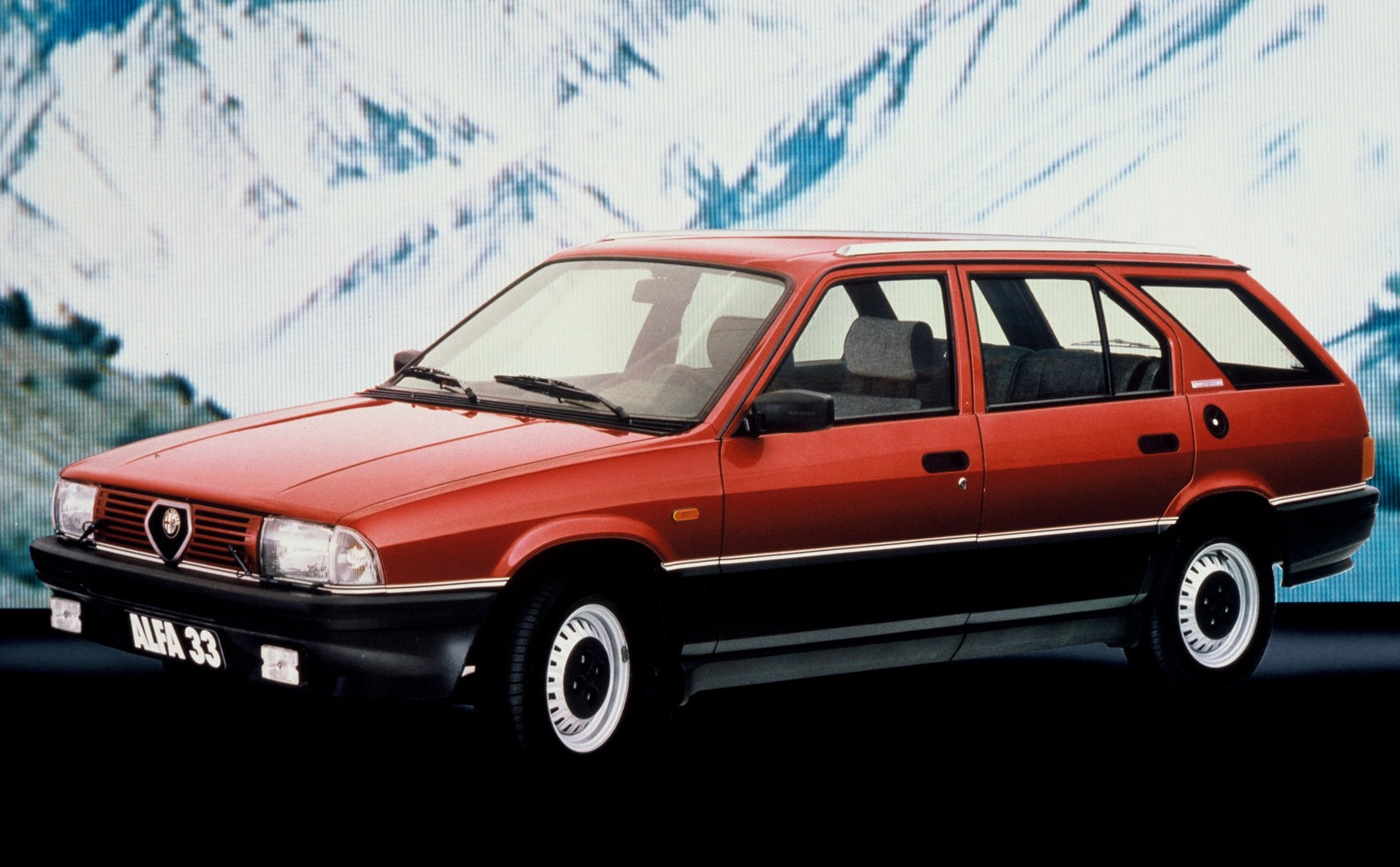 Alfa Romeo 33: dimensioni, interni, motori, prezzi e concorrenti ...