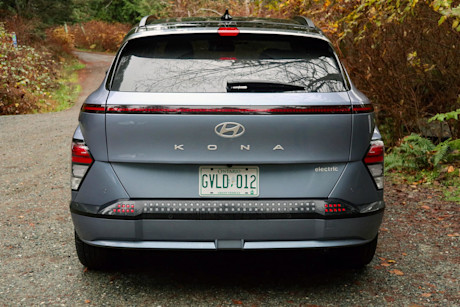 Editorial 2024 hyundai kona electric ultimate fd 231215 16 jm