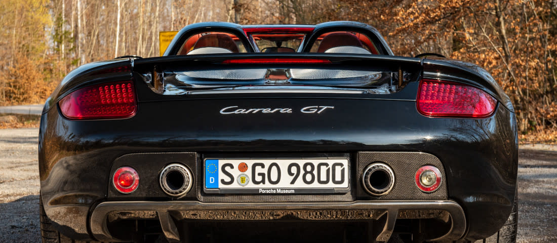 Porsche-Carrera-GT-Rearend-1100