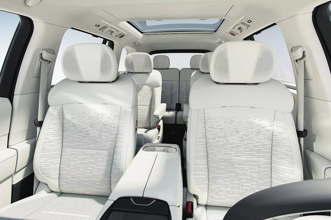 Lynk-Co-900-2025-interior (3).jpg