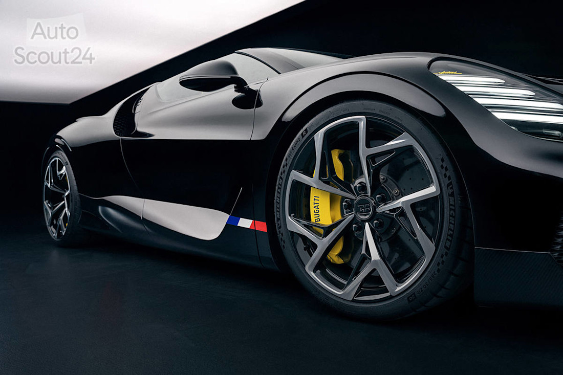 Bugatti W16 Mistral 2022 (10).jpg