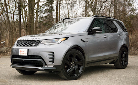 Editorial 2022 land rover discovery p360 r dynamic hse 02 di