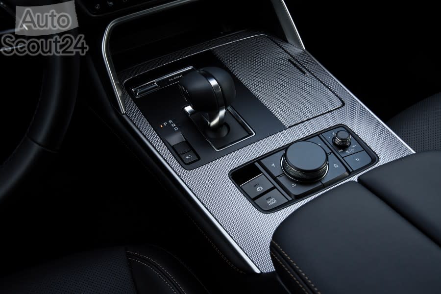 2022_mazda_cx-60_barcelona_src_int_01_highres(1).jpg