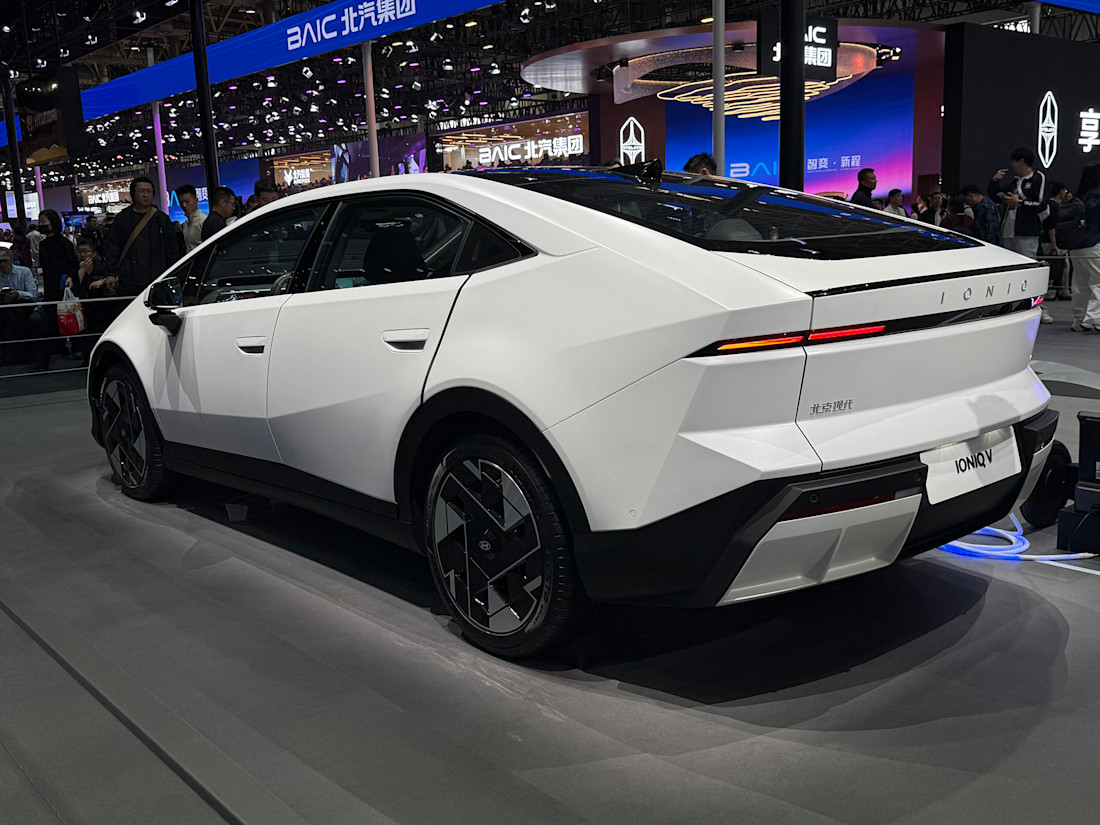 Hyundai Ioniq V rear.jpg