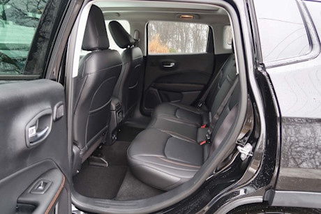 Editorial 2018 jeep compass limited 4x4 16 jm