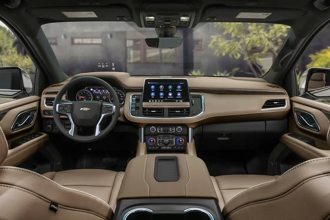Chevrolet-Suburban-2021-Interieur