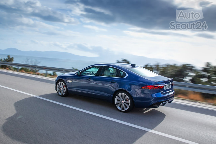 Jaguar-XF-2021-1280-1c.jpg