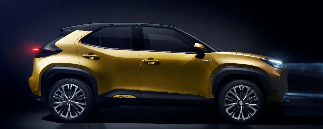 Toyota-New-Yaris-Cross-profilo Toyota-New-Yaris-Cross-profilo