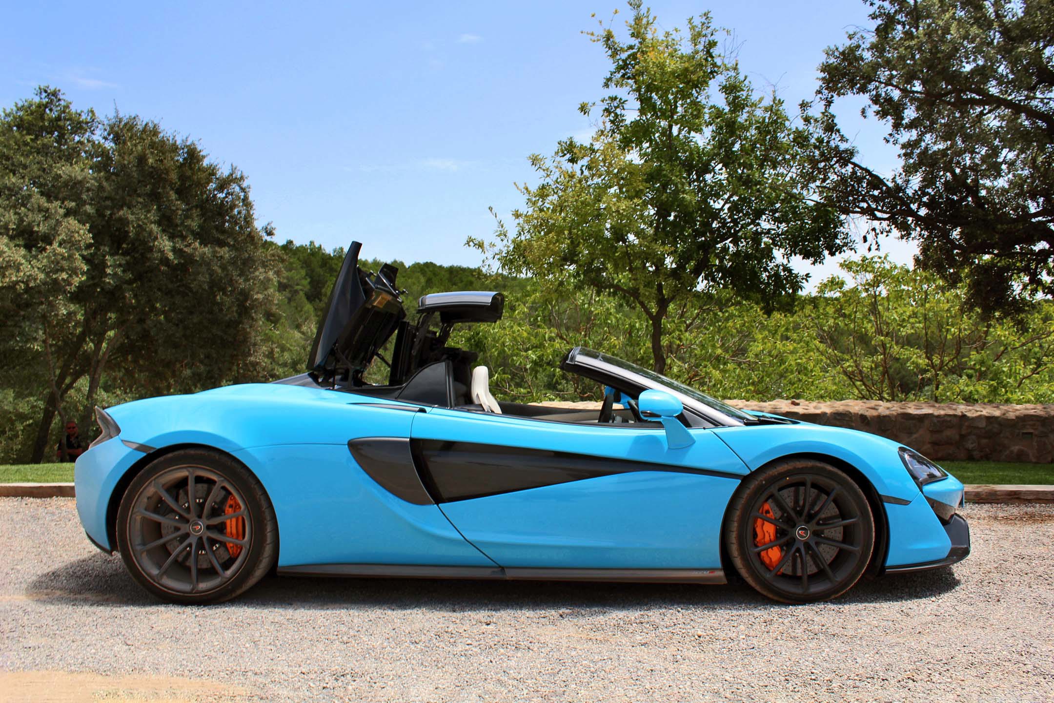2018 McLaren 570S Spider First Drive Review - AutoTrader.ca
