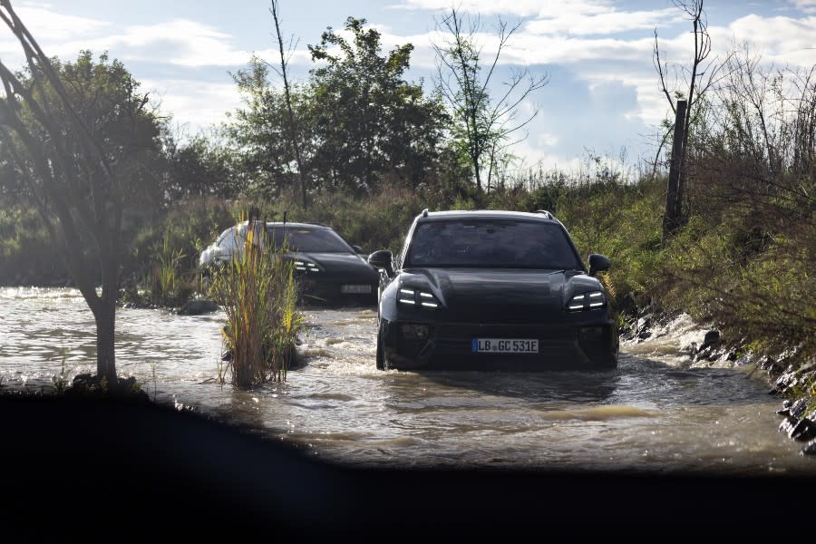 Macan_Offroad_003.jpg