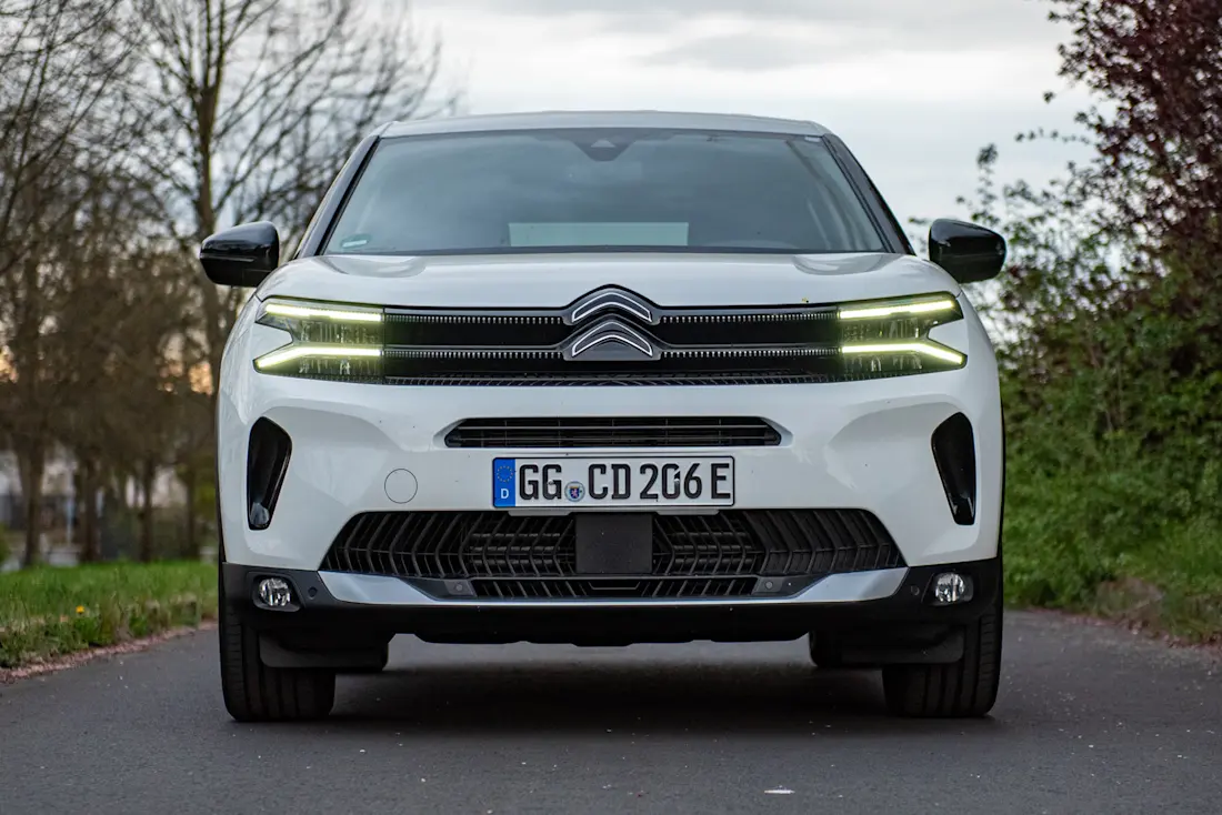 citroen-c5-aircross-2025-front citroen-c5-aircross-2025-front