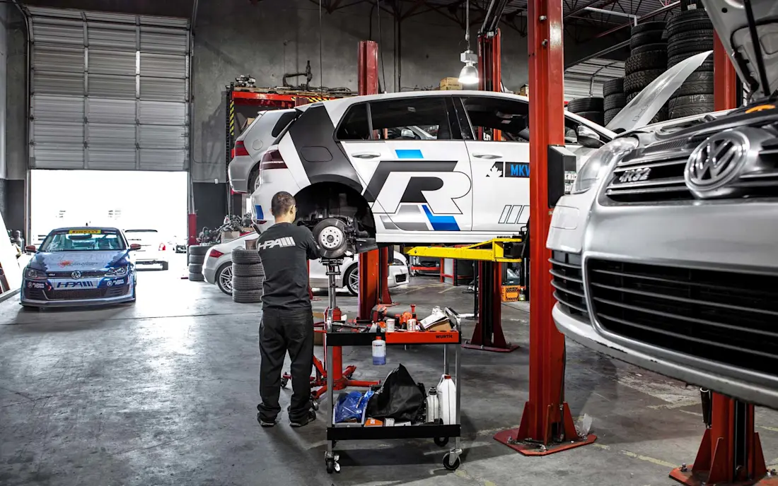 Editorial 30 bm hpa motorsports visit