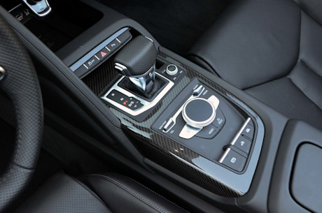 Essai routier : Audi R8 Spyder V10 Plus 2018 Body Image