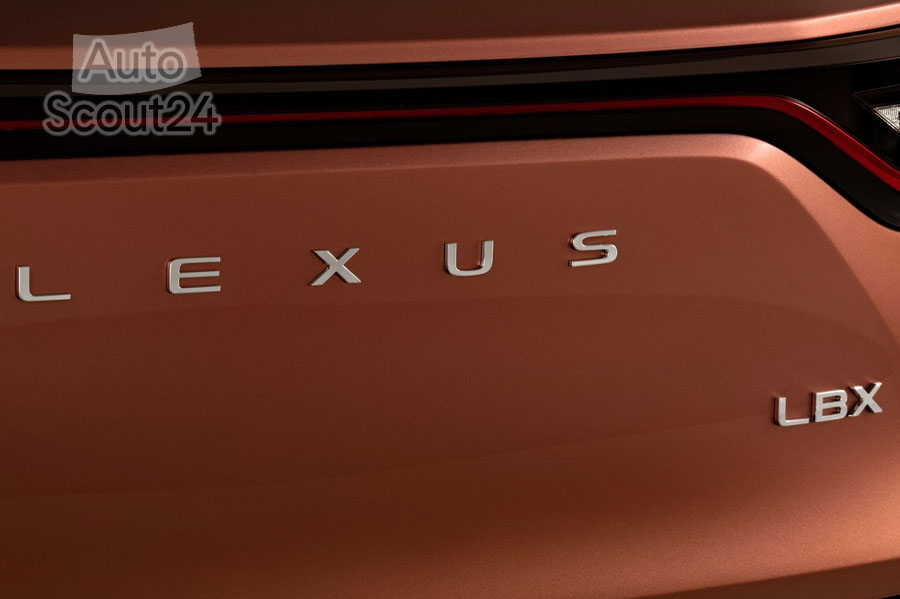 Lexus-LBX-2024-1600-3a.jpg