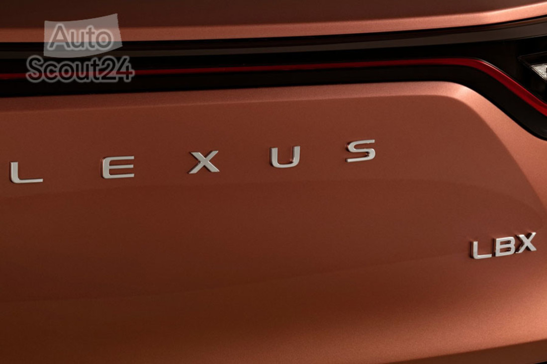 Lexus-LBX-2024-1600-3a.jpg